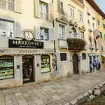 Markovski *