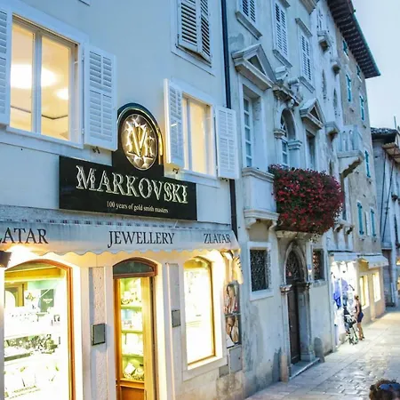 Appartamento Markovski *